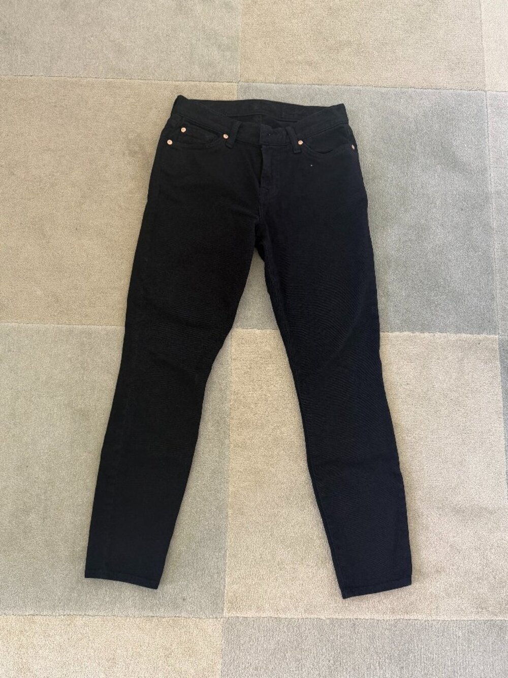 7 For All Mankind Cropped Gwenevere Black Slim Skinny Jeans - Size 25